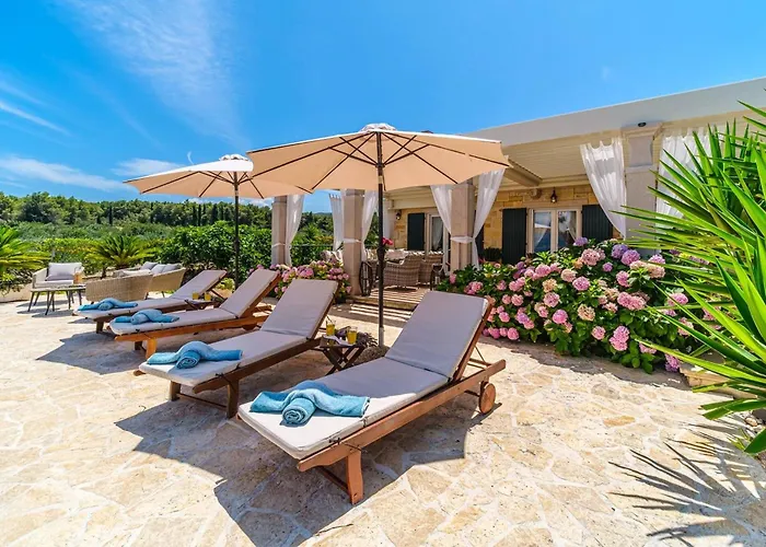 Beachfront House Mir With Private Pool And Jacuzzi Right At The In Beautiful Bay In Mirca - Brac *