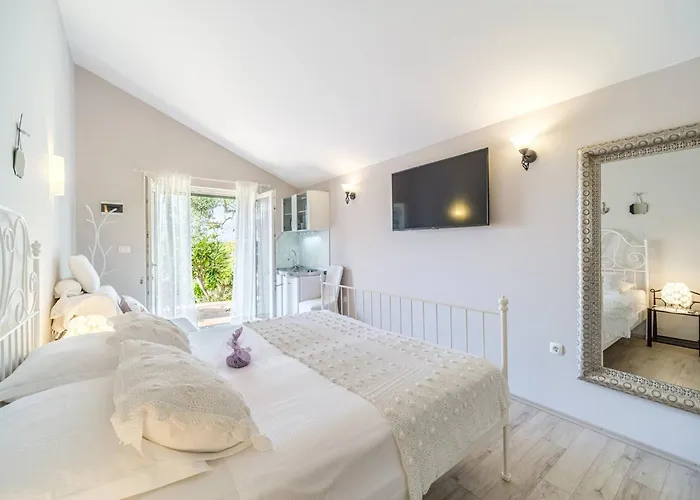 Beachfront House Mir With Private Pool And Jacuzzi Right At The In Beautiful Bay In Mirca - Brac