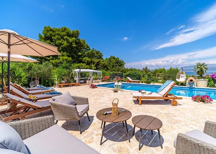 Beachfront House Mir With Private Pool And Jacuzzi Right At The In Beautiful Bay In Mirca - Brac * Mirce
