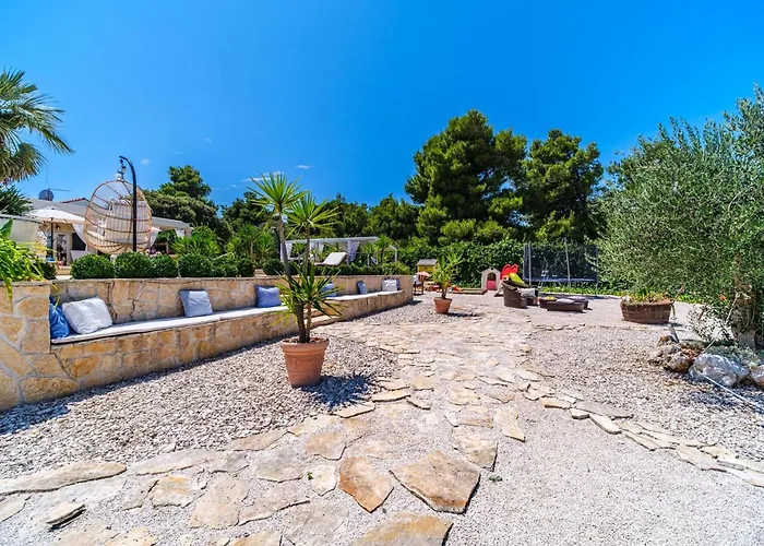 Beachfront House Mir With Private Pool And Jacuzzi Right At The In Beautiful Bay In Mirca - Brac فيلة