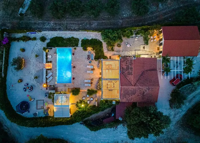 Beachfront House Mir With Private Pool And Jacuzzi Right At The In Beautiful Bay In Mirca - Brac فيلة *
