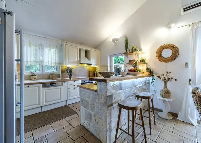 Beachfront House Mir With Private Pool And Jacuzzi Right At The In Beautiful Bay In Mirca - Brac Βίλα *