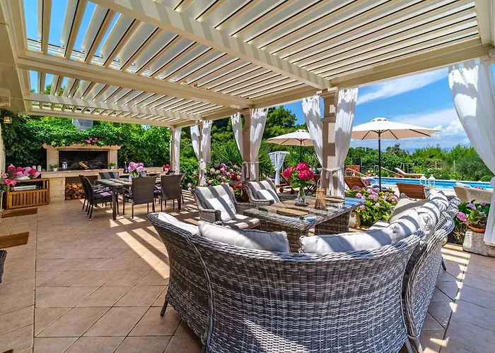 Beachfront House Mir With Private Pool And Jacuzzi Right At The In Beautiful Bay In Mirca - Brac *